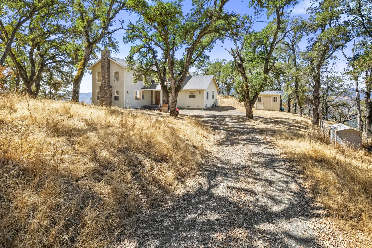 95 Longhorn Ridge Road – Front elevation