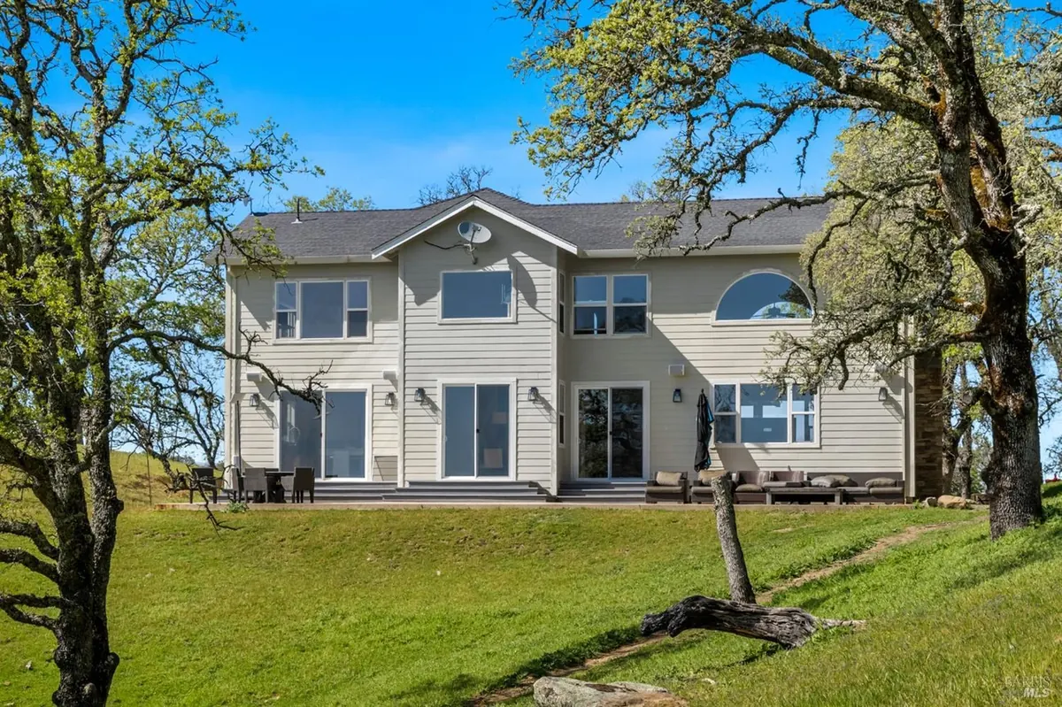 95 Longhorn Ridge Road – Rear elevation on the hillside